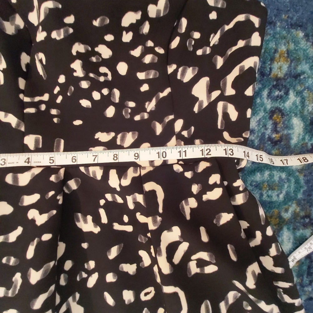H&M dress - Picture 6 of 7
